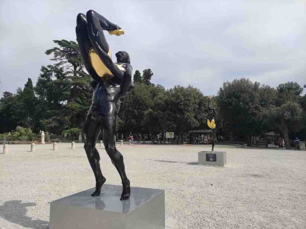 statue-sculture-danza-terrazza